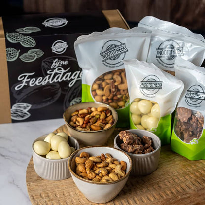 Cadeau Pakket Fijne Feestdagen! Noten & Chocolade